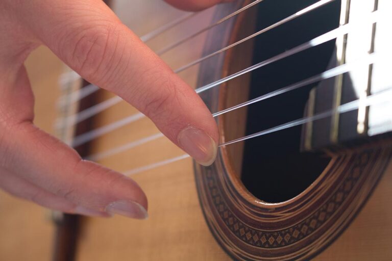 Staccato Technique for Classical Guitar